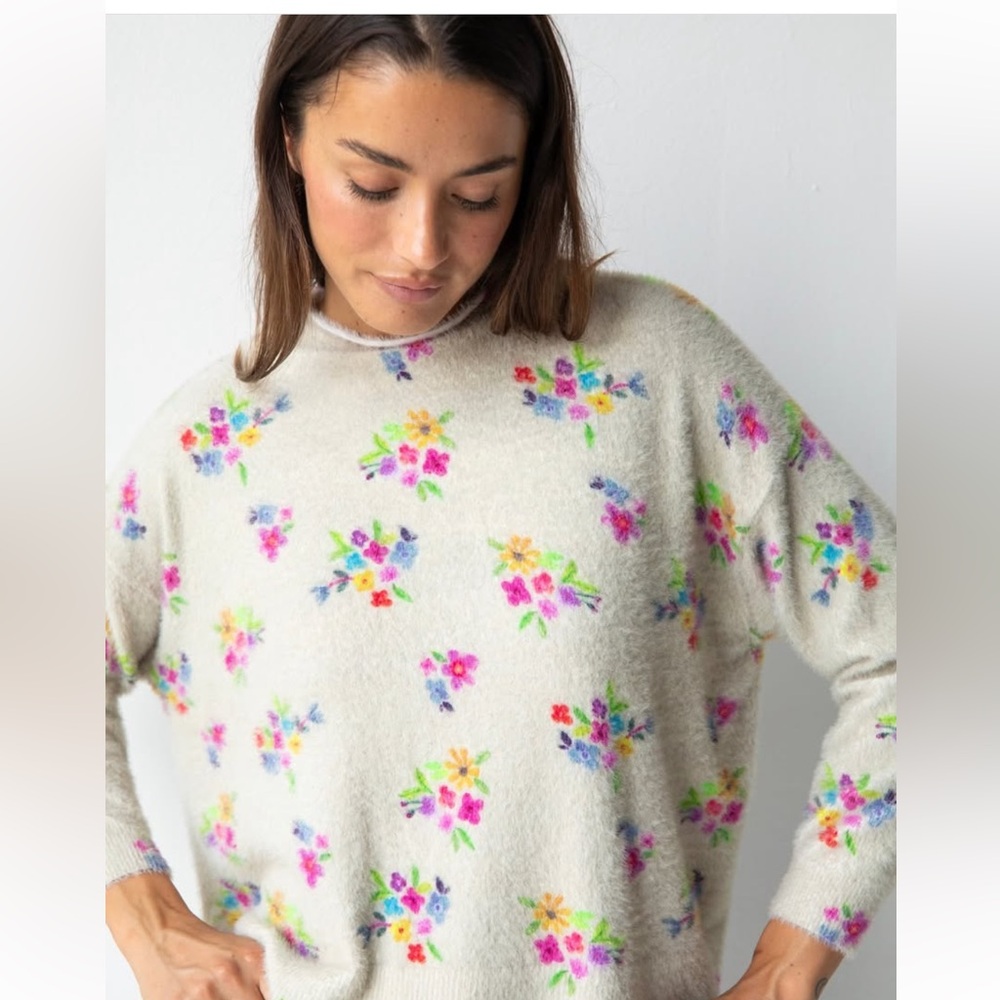Htf Natural Life cashmere like floral mock neck sweater XS/S